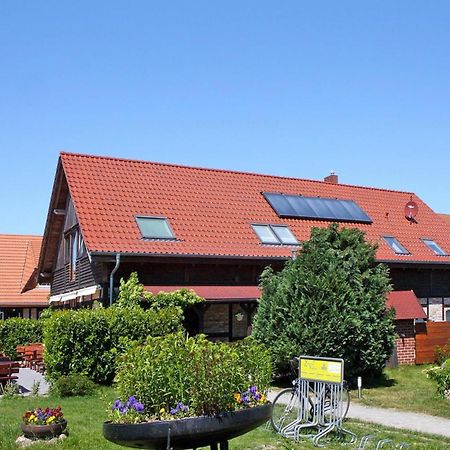Farmstay Neuendorfkrug, Luetow Lutow Exterior foto