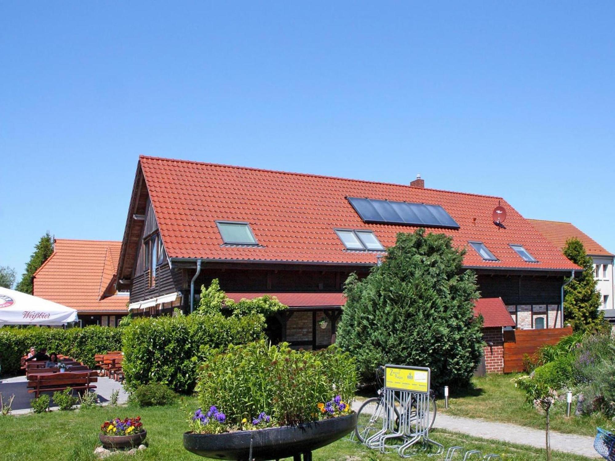 Farmstay Neuendorfkrug, Luetow Lutow Exterior foto